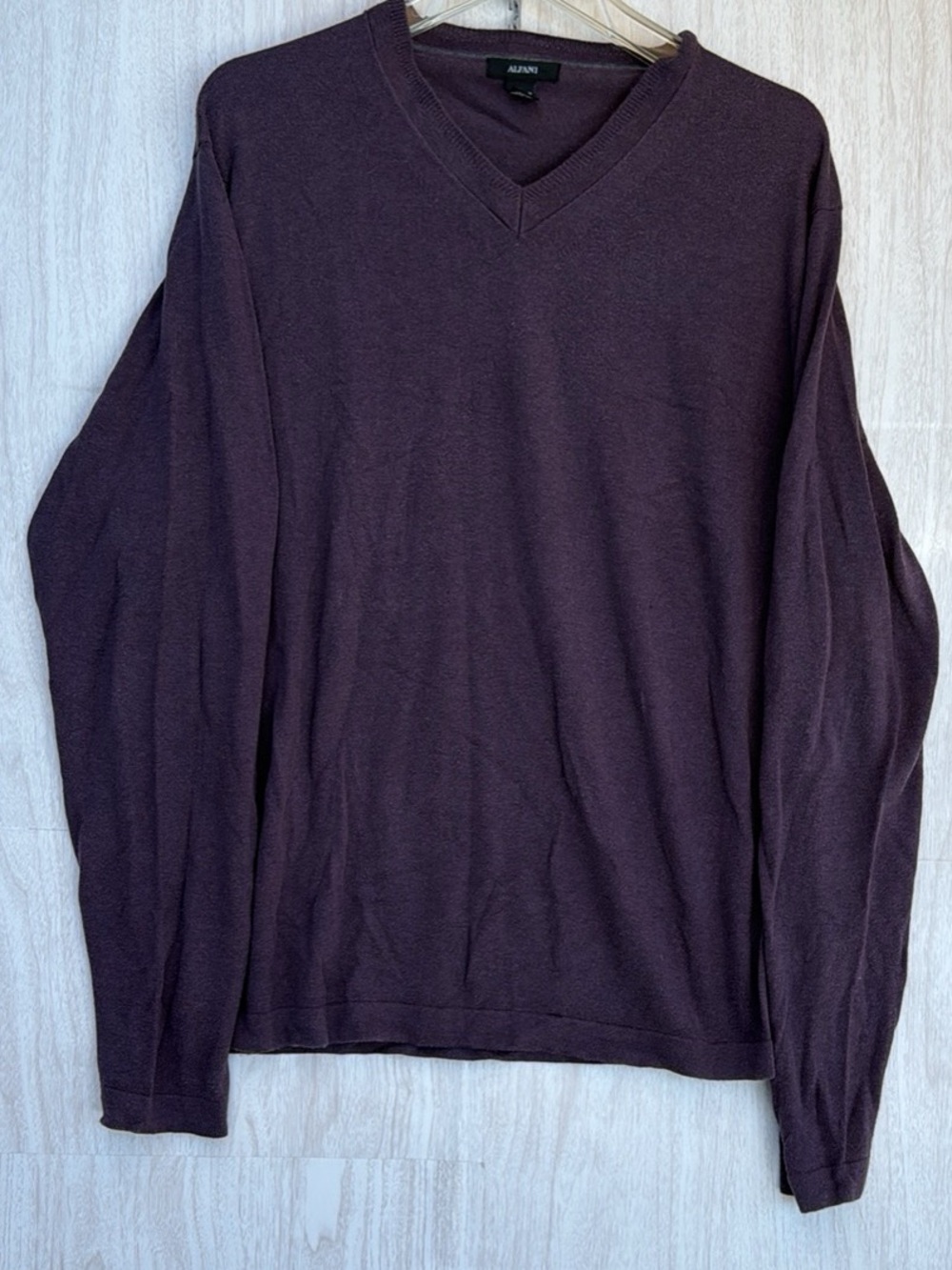 Alfani Men's V-Neck Sweater - Plum